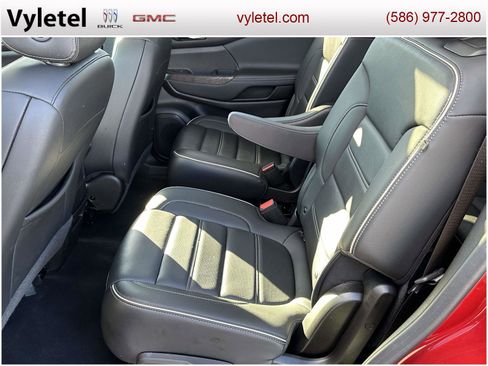 Certified 2023 GMC Acadia Denali w/ Denali Ultimate Package image 11