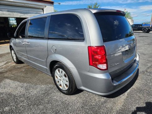 Used 2016 Dodge Grand Caravan SE w/ Quick Order Package 29E SE FWD image 8