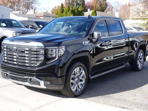 Used 2024 GMC Sierra 1500 Denali w/ Denali Reserve Package AWD/4WD image 2