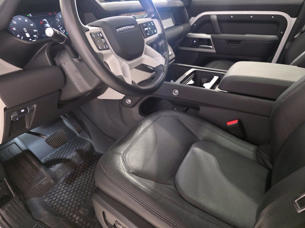 Certified 2024 Land Rover Defender 110 S AWD/4WD image 17