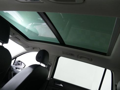 Used 2019 Volkswagen Tiguan S AWD/4WD image 10