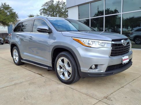 Used 2016 Toyota Highlander Limited image 2