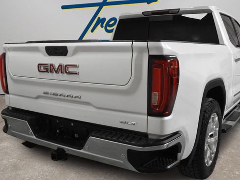 Used 2020 GMC Sierra 1500 SLT RWD image 3