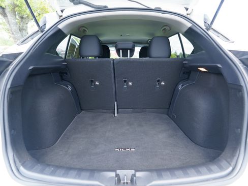Used 2021 Nissan Kicks S FWD image 41