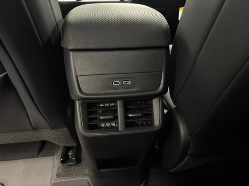 New 2026 Chevrolet Equinox LT w/ Convenience Package II FWD image 20