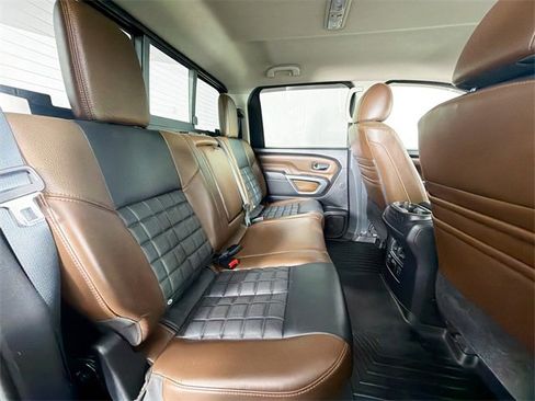 Used 2017 Nissan Titan PRO-4X image 25