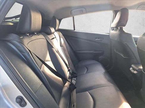 Certified 2022 Toyota Prius XLE image 19