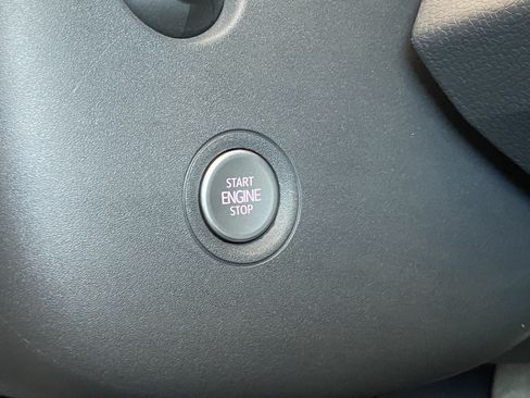 Certified 2024 Volkswagen ID.4 2WD image 14