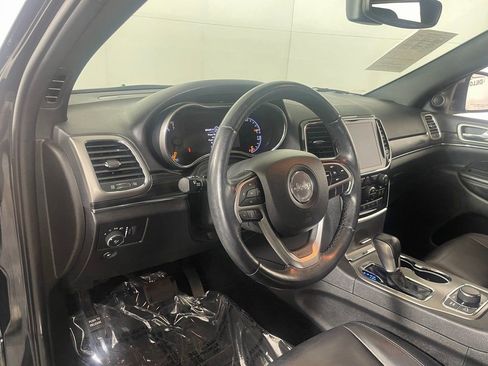Used 2021 Jeep Grand Cherokee Limited image 14