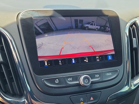 Used 2024 Chevrolet Equinox RS FWD image 21