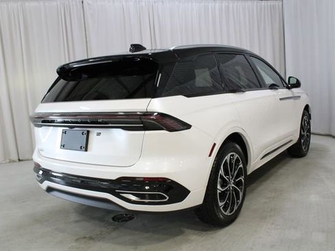 New 2026 Lincoln Nautilus Reserve AWD/4WD image 56