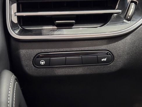 New 2027 INFINITI QX60 Luxe w/ Family Package FWD image 17