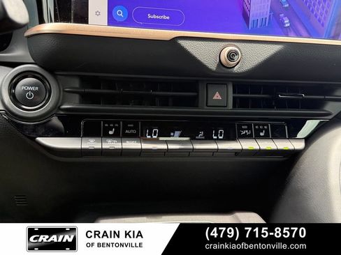 Used 2023 Toyota Crown AWD/4WD image 17