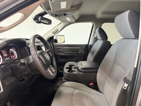 Used 2023 RAM 1500 Classic SLT AWD/4WD image 13