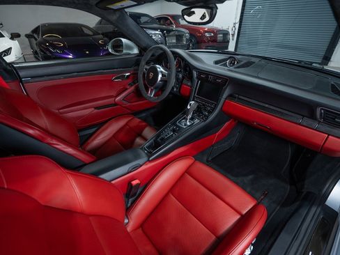 Used 2014 Porsche 911 Turbo S AWD/4WD image 30