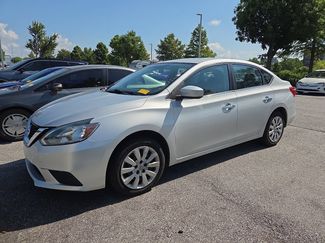 Used 2017 Nissan Sentra SV FWD video 2