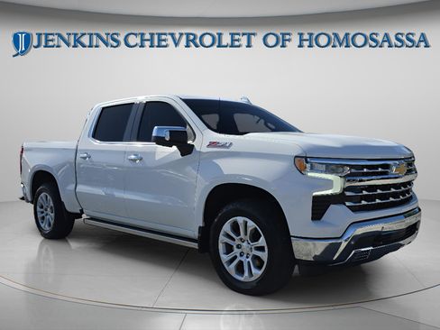Used 2022 Chevrolet Silverado 1500 LTZ image 1