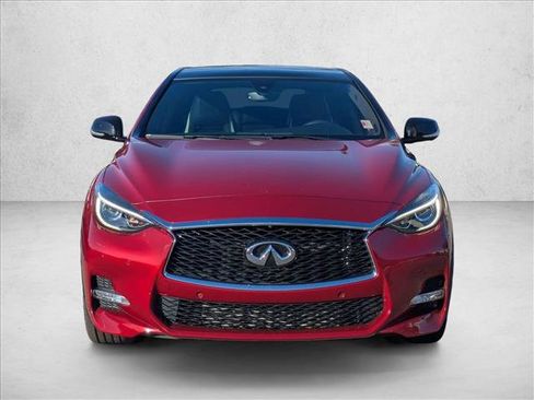 Used 2018 INFINITI QX30 Sport w/ Sport Leather Package image 2