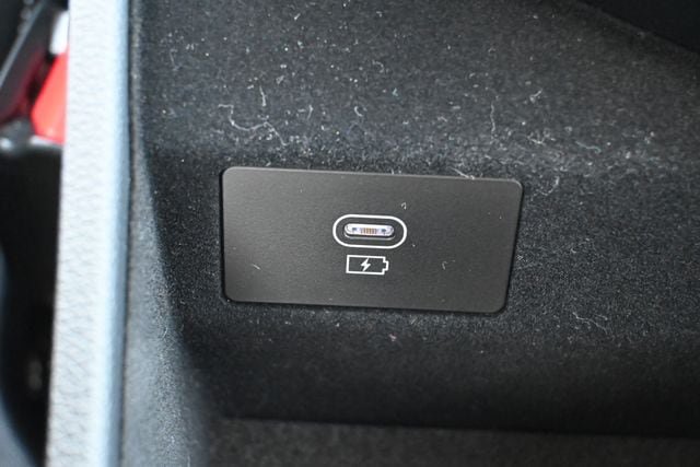 Used 2024 Genesis G70 2.5T AWD/4WD image 30