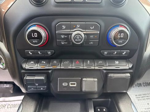 Used 2021 Chevrolet Silverado 1500 High Country w/ Technology Package AWD/4WD image 26