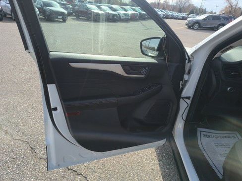 Used 2022 Ford Escape S image 10