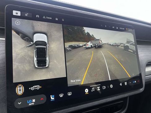 Used 2023 Rivian R1S Adventure image 29