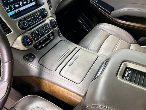 Used 2020 GMC Yukon Denali AWD/4WD image 17