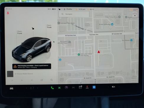 Used 2024 Tesla Model Y Long Range AWD/4WD image 19