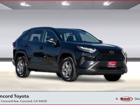 Used 2025 Toyota RAV4 XLE w/ Convenience Package image 1