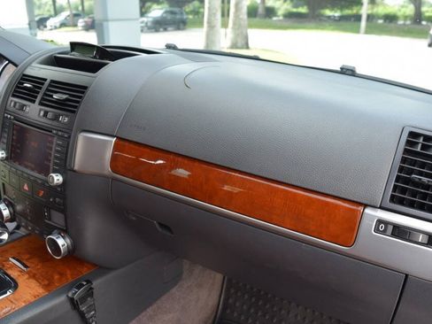 Used 2004 Volkswagen Touareg V10 TDI AWD/4WD image 54