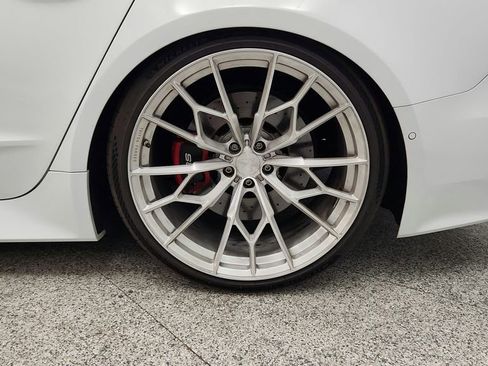 Used 2021 Audi RS 7 Sportback w/ Carbon Optic Package image 18