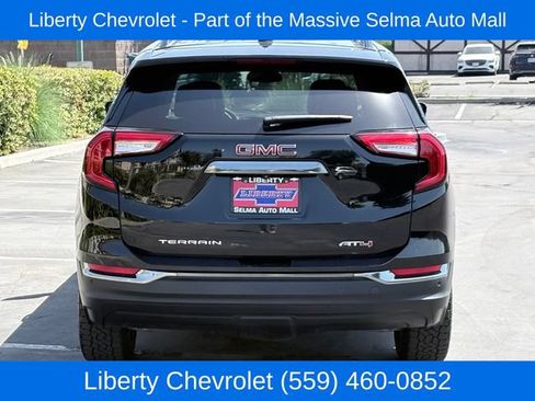 Used 2024 GMC Terrain AT4 AWD/4WD image 6