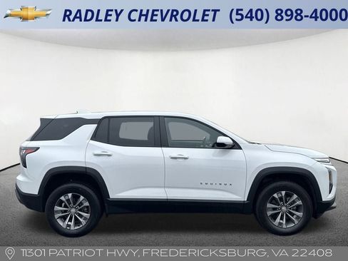 Used 2025 Chevrolet Equinox LT image 19