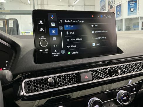 Used 2025 Honda Civic Sport image 26