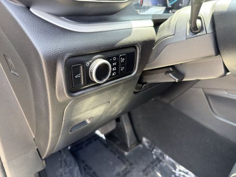 Used 2023 Ford Explorer XLT RWD image 27