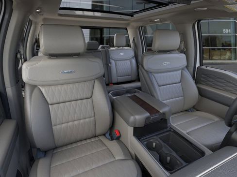 New 2026 Ford F450 Platinum w/ Platinum Plus Package image 10