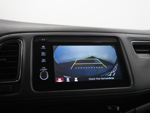 Used 2021 Honda HR-V Touring image 27