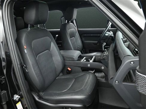 Used 2023 Land Rover Defender 110 X-Dynamic SE image 22