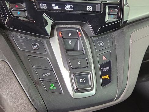 Used 2018 Honda Odyssey EX image 21