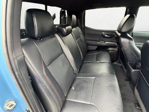 Used 2018 Toyota Tacoma TRD Pro AWD/4WD image 25