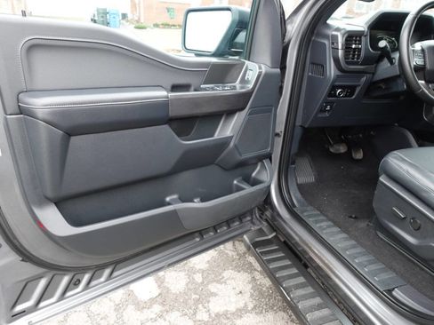 Used 2024 Ford F150 XLT w/ XLT Black Appearance Package AWD/4WD image 17