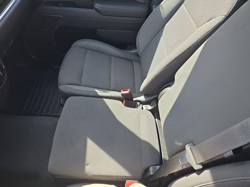 Used 2022 Chevrolet Silverado 1500 LT image 25