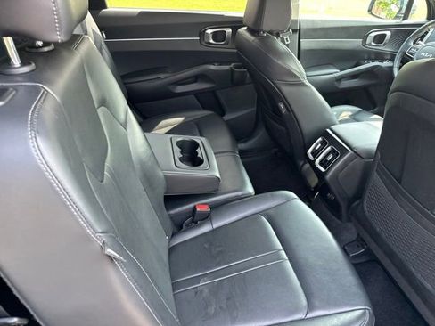 Certified 2024 Kia Sorento S FWD image 23