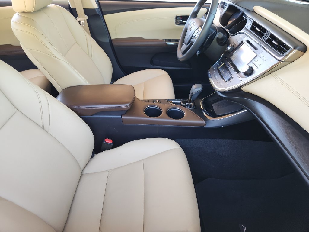 Used 2016 Toyota Avalon XLE Premium FWD image 11
