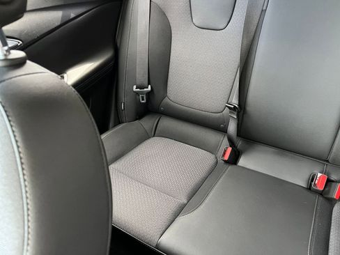 Used 2025 Buick Encore GX Preferred FWD image 40