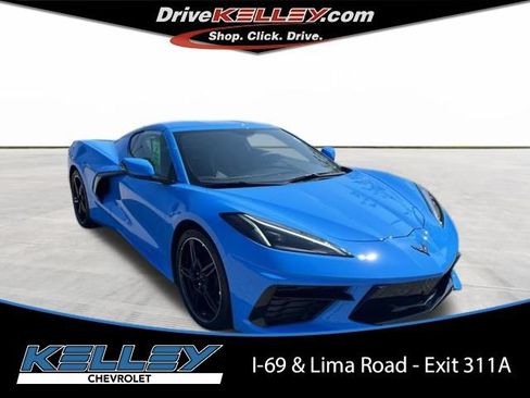 Used 2021 Chevrolet Corvette Stingray Coupe w/ 1LT RWD image 1