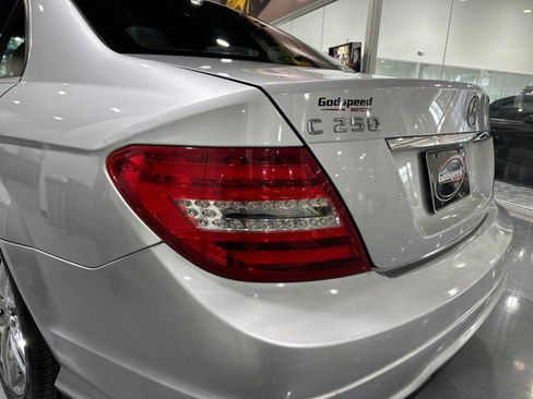 Used 2013 Mercedes-Benz C 250 Sedan image 21