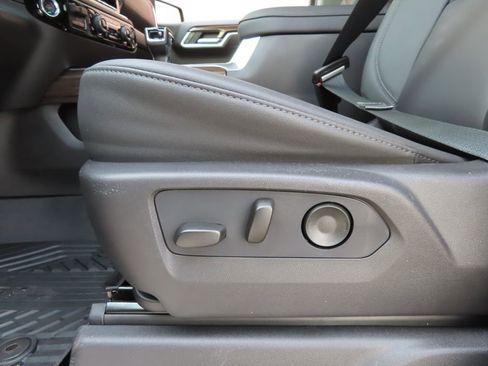 New 2026 Chevrolet Silverado 1500 RST w/ RST All Star Premium Package AWD/4WD image 9