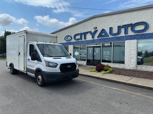 Used 2022 Ford Transit 350 DRW RWD image 1
