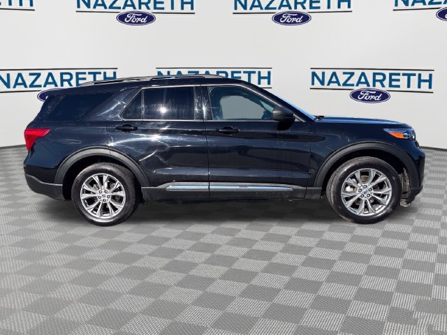 Used 2022 Ford Explorer XLT w/ Equipment Group 202A AWD/4WD image 8